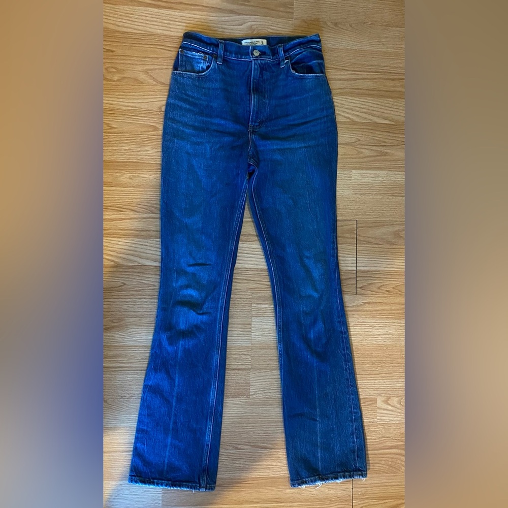 The 70’s Vintage Flare Ultra High Rise Jeans Size 4 Long EUC